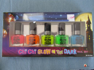 Chi chi glow in the dark nail polish 2025